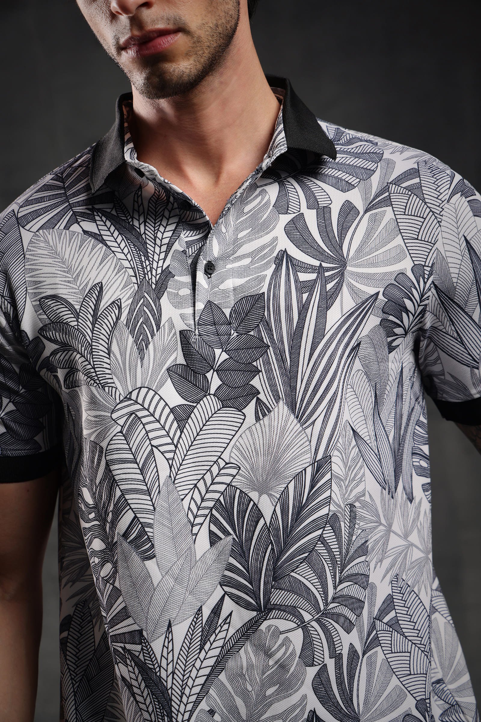 Men's Tropical Leaf Print Polo Tshirt: Bold Style for Every Outing - Image 2