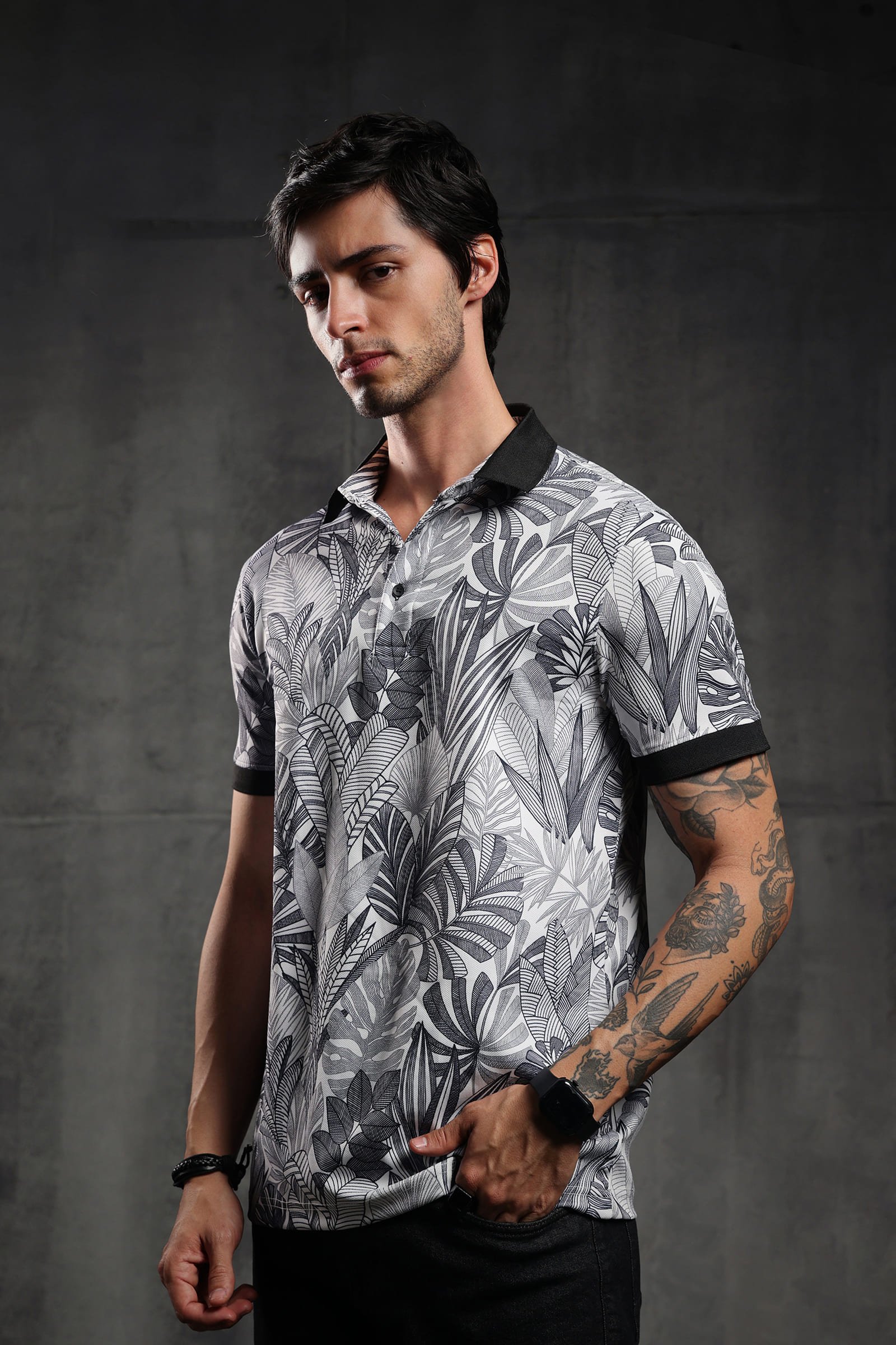 Men's Tropical Leaf Print Polo Tshirt: Bold Style for Every Outing - Image 4