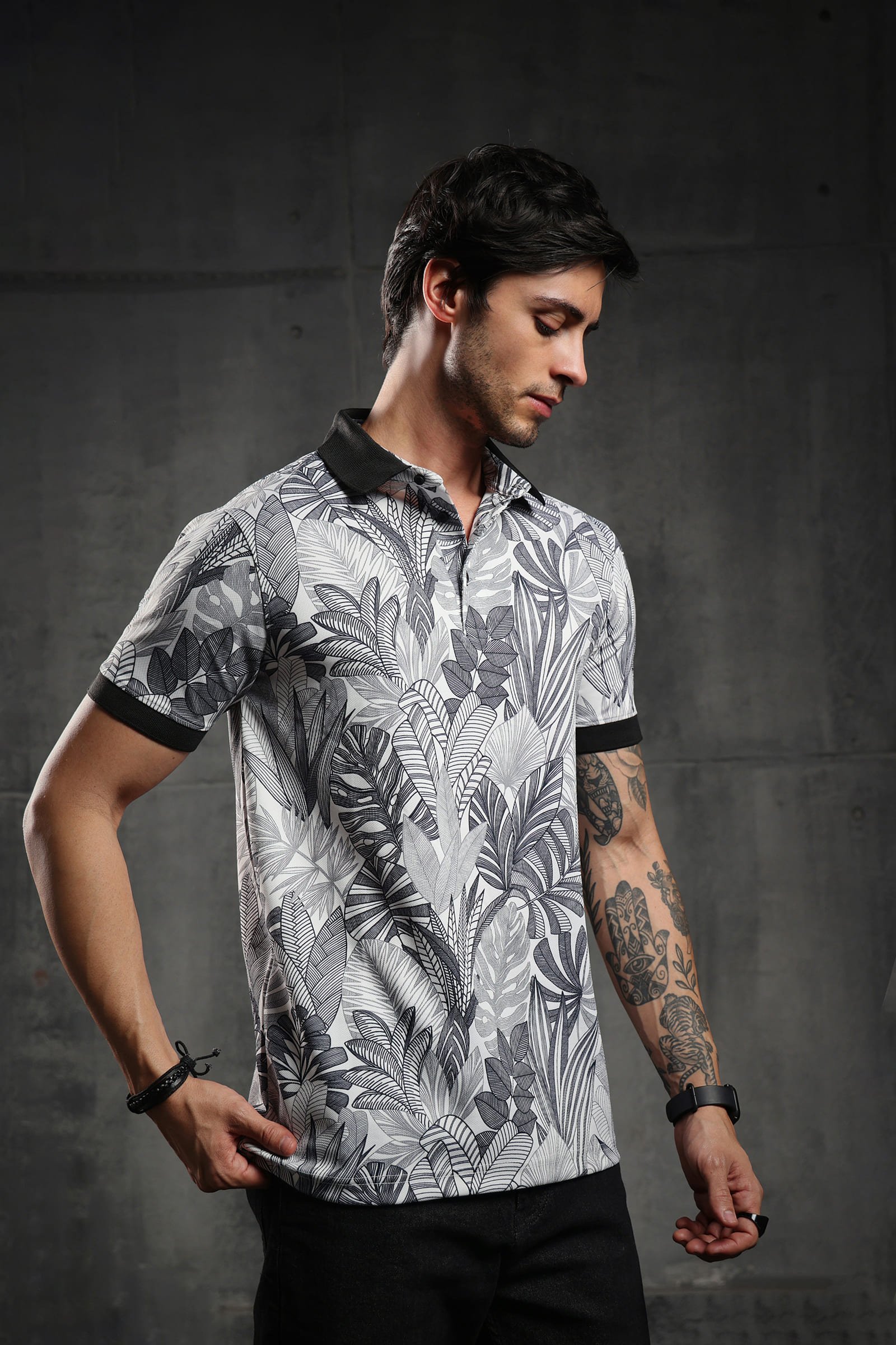 Men's Tropical Leaf Print Polo Tshirt: Bold Style for Every Outing - Image 5