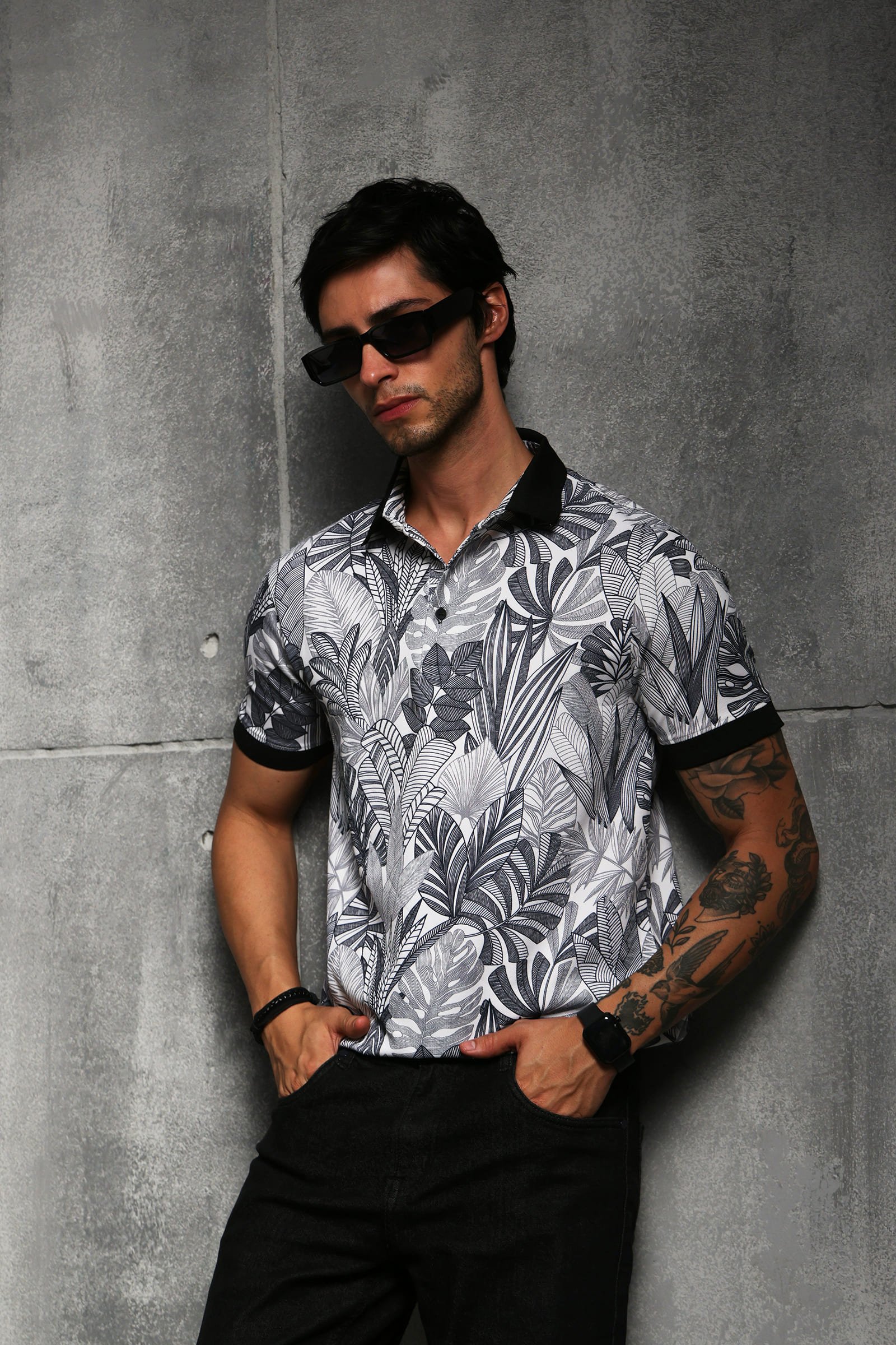Men's Tropical Leaf Print Polo Tshirt: Bold Style for Every Outing - Image 6