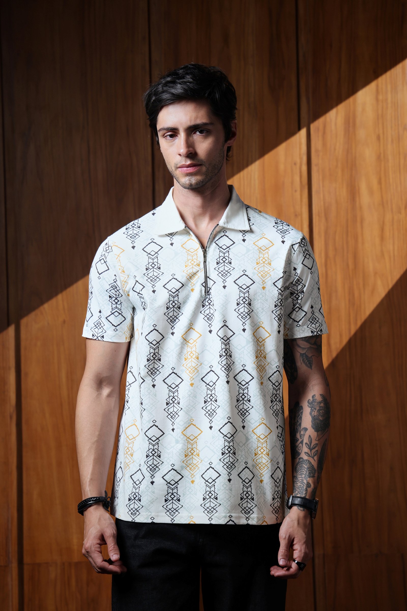 Men's Geometric Printed Zip Neck Polo T-Shirt - Image 3