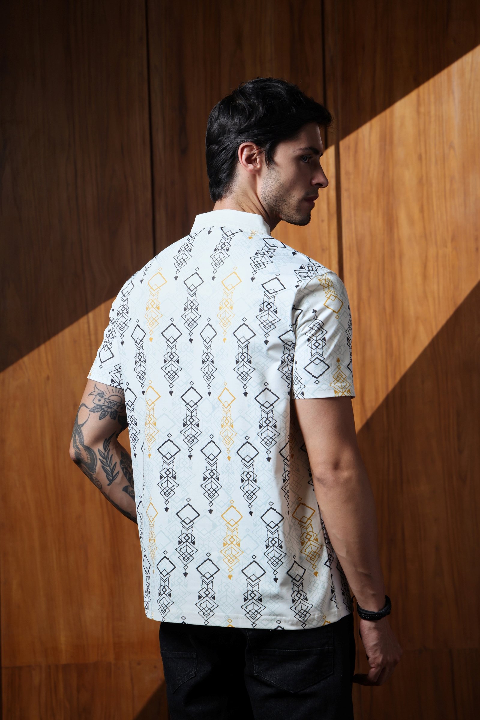 Men's Geometric Printed Zip Neck Polo T-Shirt - Image 5